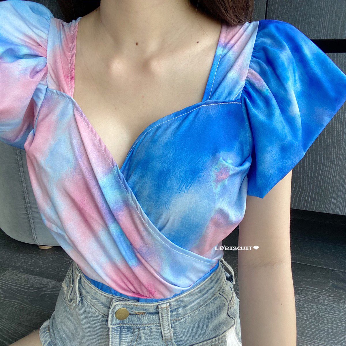 LovelyStyle18's tweet photo. 💐เสื้อแขนตัดระบาย แต่งไขว้หน้าอก สมอคเอวด้านหลังผ้าคอมพ์เนื้อนิ่ม ใส่สบาย
🧶ขนาด อก ได้ถึง38 ยาว16
🌈4สี ฟ้าเขียว  ฟ้าชม เชียวชม  เหลืองชม
💸150.-
#เสื้อผ้าแฟชั่น #เสื้อครอป #เสื้อวินเทจ #เสื้อผ้าเกาหลี #เสื้อผ้าน่ารักราคาเบาๆ✨💋 #เสื้อครอปเอวลอย #เสื้อผ้านำเข้า #เสื้อฮาวาย https://t.co/s1QGeps2vO