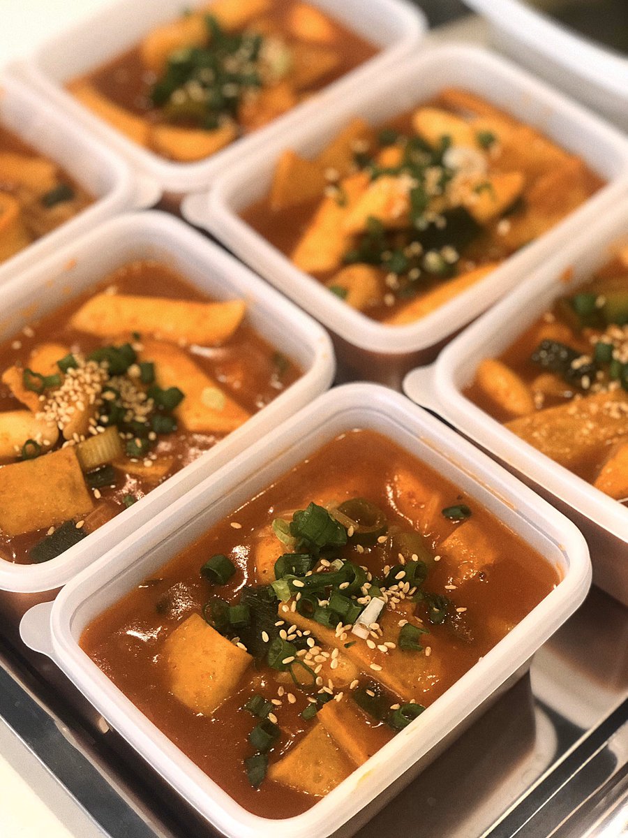 cheerupforgidle's tweet photo. 음료는 멤버들의 각자 취향에 맞게 준비했습니다🍹✨ https://t.co/jpjuXwTUuy