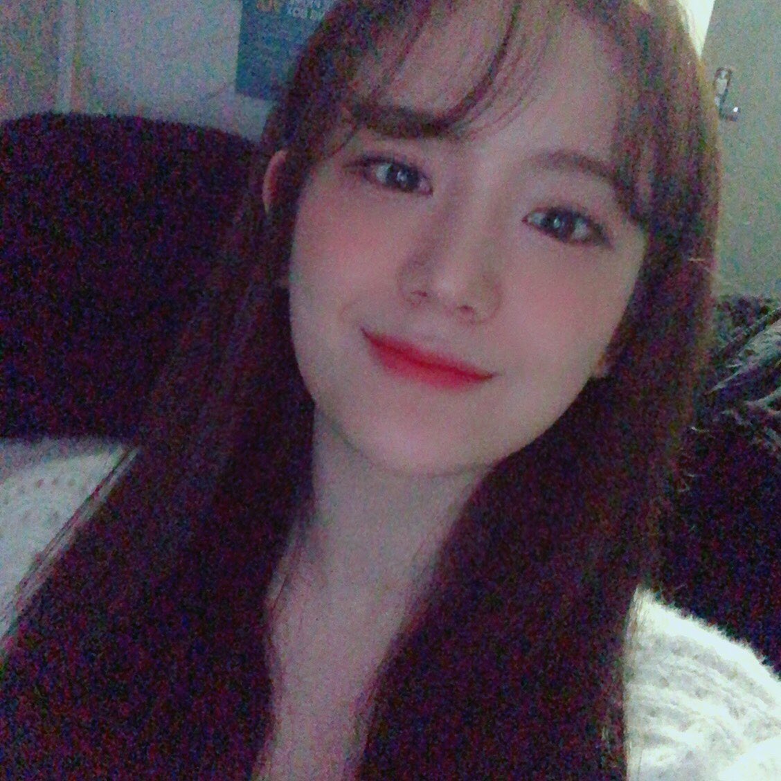 realfromis_9's tweet photo. [#규리] 우리 플로버들 뭐해용
모두 행복한 주말 보내길🍊❤️ https://t.co/SlSM2YV6vO