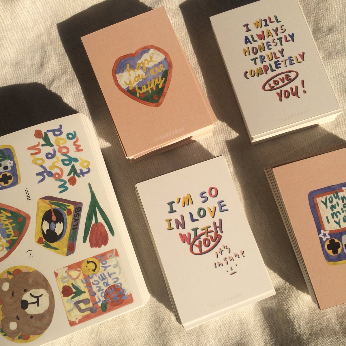 sleepyymoo's tweet photo. (lot 1) moo’s case | #saidmoo
ในที่สุดเคสก็เสร็จเรียบร้อยแล้วค่ะ ㅠㅠ ทางร้านแจ้งมาว่าจัดส่งให้ก่อนวันที่กำหนดแล้วตั้งแต่เมื่อวาน ถ้าของถึงเราเมื่อไหร่จะมาแจ้งให้ทราบอีกทีนะคะ , ส่วนใครต้องการแก้ไขที่อยู่สามารถทัก dm(ภายใน 27/04) มาได้ตลอด ขอบคุณมากค่ะ 🧡 https://t.co/pWV13AzWz8