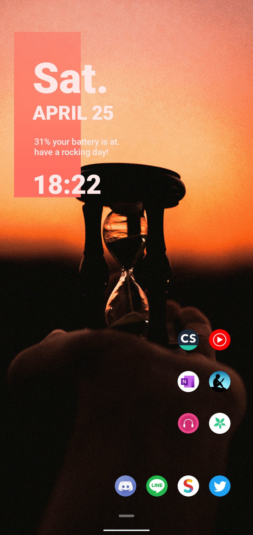 イチ フシギ製作所 ホームアプリは Microsoft Launcher を使ってます 時計の部分は Kwgt ってウィジェットの制御アプリ 壁紙は Walli ってアプリを使ってて 時間で切り替わるように設定できる いろんな人が壁紙を投稿してて おしゃれなんだ