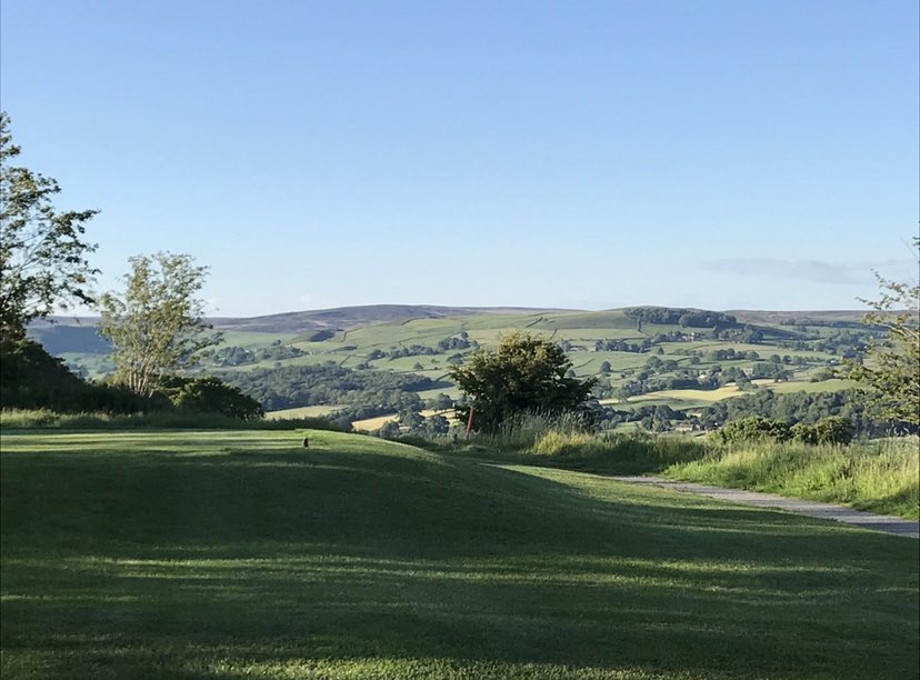 MarkTylerGolf's tweet image. Looking back at the tee on the 2nd @brackenghyllgc #addingham #golf #summer19 #pictureoftheday
