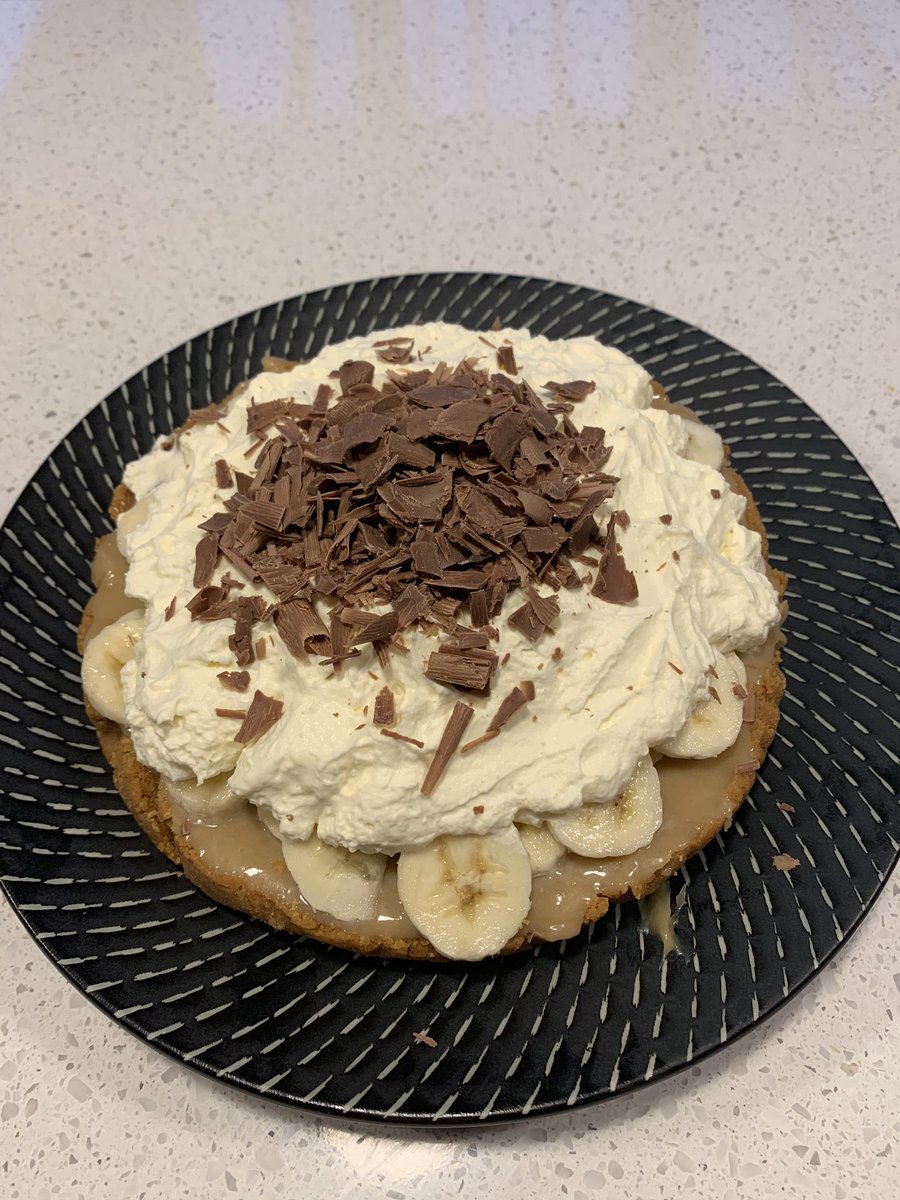 McfarlaneCat's tweet photo. Made Banoffee pie today. First time. Getting the hang of this iso baking thing 🤣🤣👩‍🍳👩‍🍳 #TheNewNormal #StayHome https://t.co/Z89VgvZ7TZ