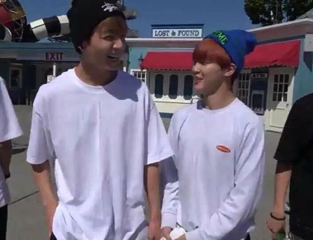 Jimin can be tiny and tall ???? — a thread