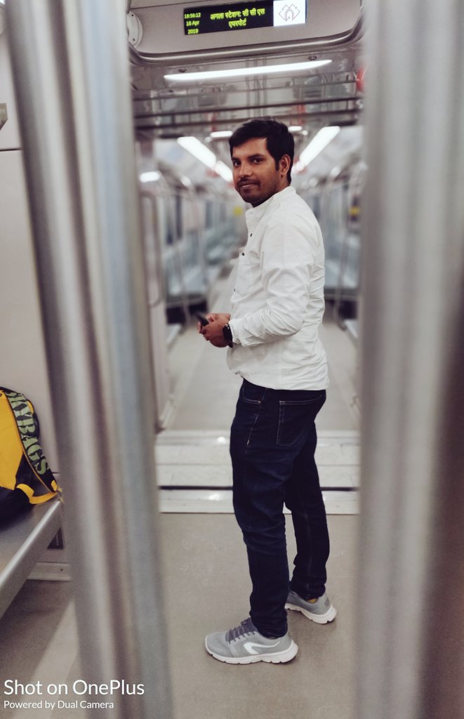 HarshBhanot01's tweet photo. अपने प्रिय मित्र एवम् भारत के बड़े विद्वान प्रोफ़ेसरों अथवा प्रभंदकों में शुमार श्री आकाश तिवारी जी को उनके जन्मदिवस पर हार्दिक बधाई तथा अभिनंदन। ऐसे अच्छे और सज्जन हृदय वाले देशभक्त व्यक्ति पर ईश्वर सदैव अपनी कृपा बना कर रखें यही कामना करता हूं।@akashtewari_25 #bdaylockdown🇮🇳🍰 https://t.co/U3YWzVnqOD