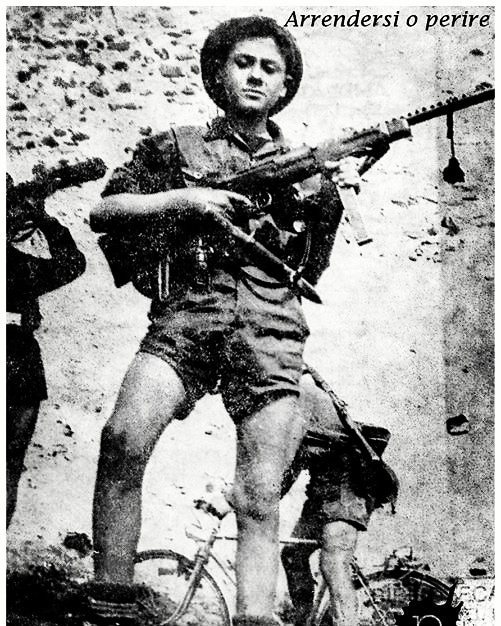 prosaportese's tweet photo. Chissà, su li monti sto ragazzetto
prima d’adormentasse a che pensava,
ar freddo cor fucile stretto ar petto
e ‘a paura dentro ‘r core che portava....
https://t.co/QRWbJ5hmt3

#25aprile #liberazione #resistenza #partigiani #PoesiaInTweet #prosaportese #roma  #inromanesco #poesia https://t.co/0Be8lkdXn3