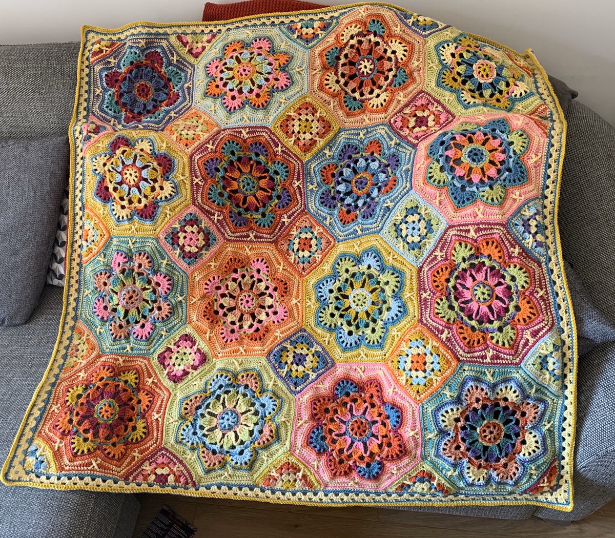 After nearly 5 months, 14 balls of wool, and quite a lot of swearing, I am delighted to say that my Persian Tiles - Eastern Jewels blanket is complete!  #crochet 