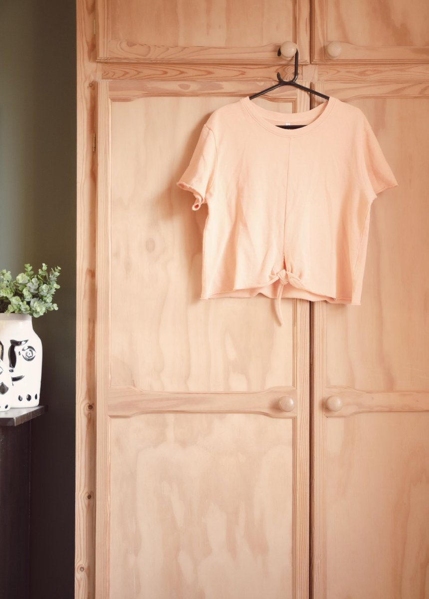 This is one of my fave pieces in the shop at the moment - love the colour and the crop sleeves 😍 + we have 20% off all clothes until midnight Monday. Just head over to our website and use the code ‘YESPLEASE’ at checkout.
*
#sale #clothes #fashion #shopsmall #settle