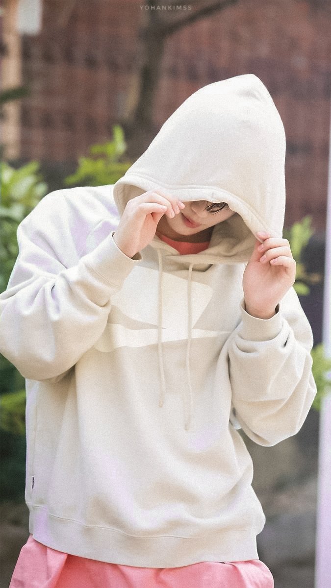 Kim yohan in hoodie