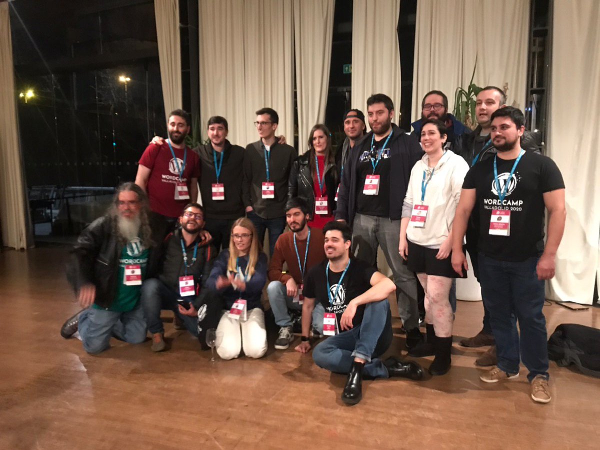 wppontevedra's tweet photo. Empezamos invadiendo la #WCVLL , después nos unimos todos los grupos de WP gallegos para celebrar el primer Meetup Galicia Online, y ahora, nos expandimos por el resto del territorio...
¡Orgullosos de ver tanto talento gallego en el programa de la #WCES 2020! #galiciacalidade https://t.co/utvSjmROZF