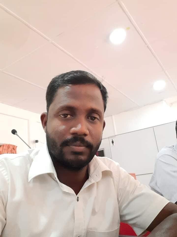 TamilGuardian's tweet photo. TNPF member found dead in Jaffna

https://t.co/XZYbU41DnW #tamil #eelam #lka #srilanka #jaffna @TnpfOrg https://t.co/ZyofZSu7U4