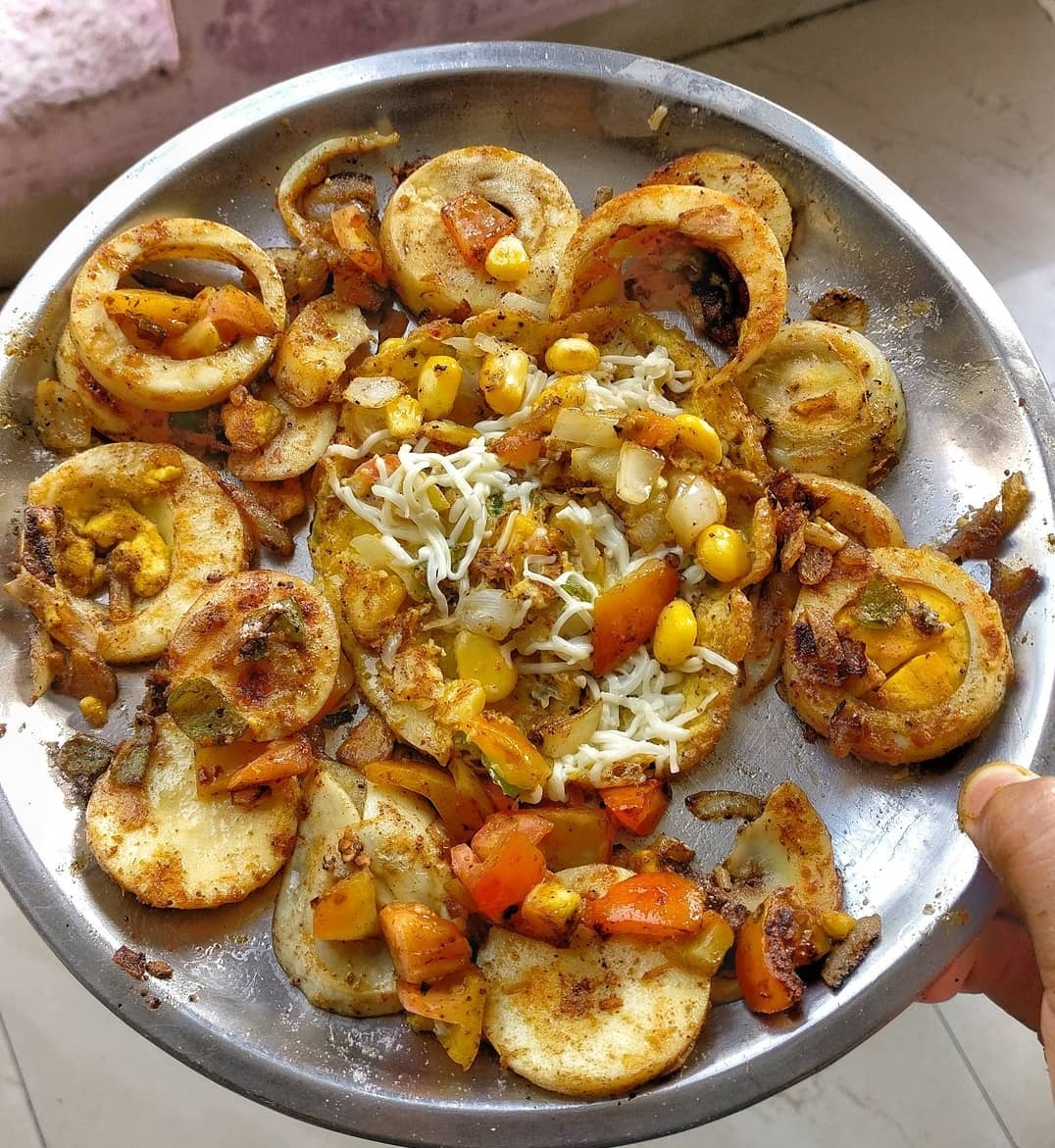 Chandansahoo378's tweet image. Boiled Masala Egg with cheese corn Omelette.😋👌🏻
#EatEggsForImmunityChallenge #EggsForImmunity @eggsforimmunity nominating my friends @MohanGayatri @Pls_wait4me @Smiley_Bharati @satyapaljain_86 @Raghavendra0703 @DJ_Bhayani @MunmunD77420711 @chilled_Sup @snow_man_14