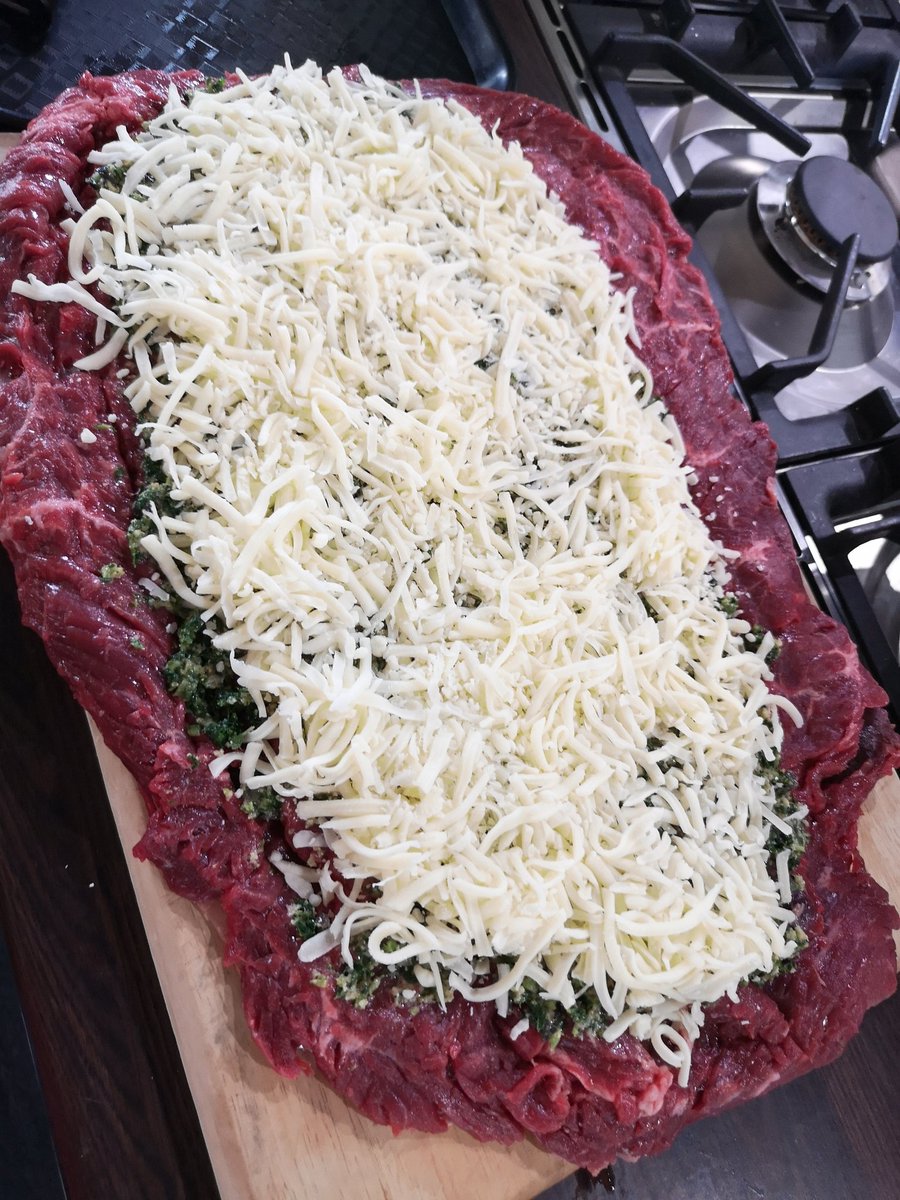 Omemade's tweet photo. Butterflied and stuffed beef flank from Firs Farm at. Ringinglow going on the BBQ later... Can't wait!
#SheffieldProducersRock #sheffieldissuper #BeefUK #farminguk #eatlocal #bbqlife https://t.co/J5PzNjtA9L