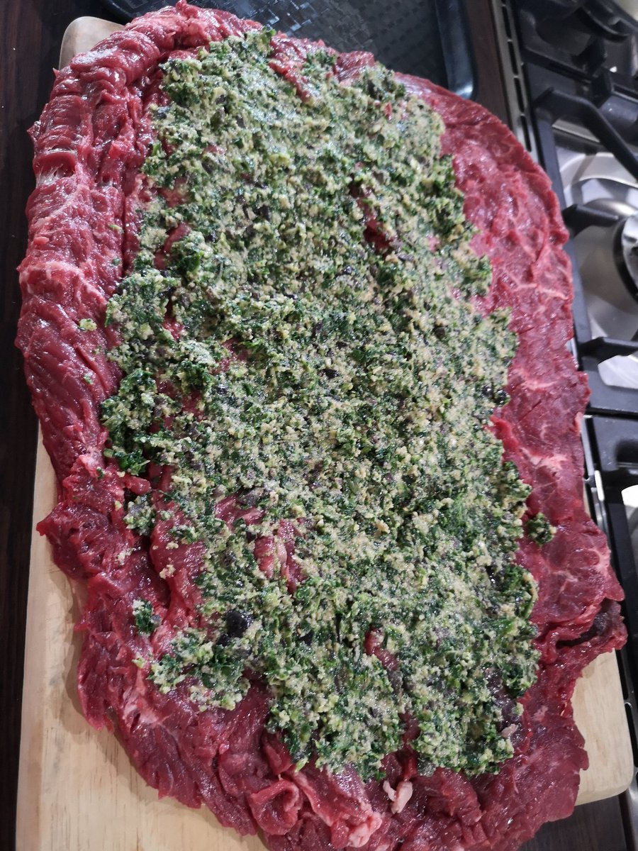 Omemade's tweet photo. Butterflied and stuffed beef flank from Firs Farm at. Ringinglow going on the BBQ later... Can't wait!
#SheffieldProducersRock #sheffieldissuper #BeefUK #farminguk #eatlocal #bbqlife https://t.co/J5PzNjtA9L