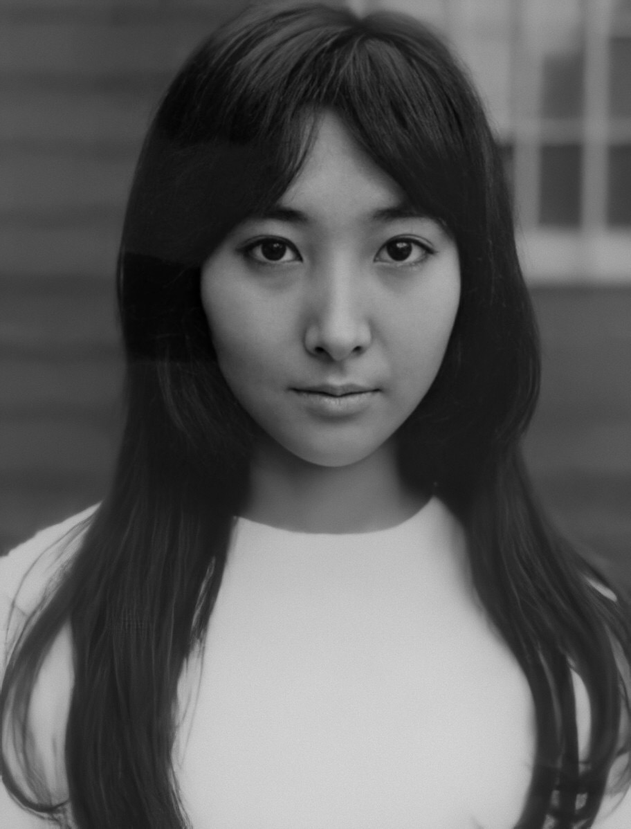 令和春秋 ジャニーズ 宝塚歌劇 アイドル アニメの新着情報 雑誌予約 円盤予約情報 在 Twitter 上 小池百合子都知事の若い頃の写真だと元女優の小林夕岐子さんの写真が拡散されています T Co Gfnwmper34 Twitter