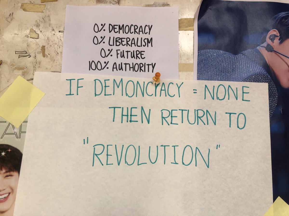 iveleftcountry's tweet photo. What do we want?
We want change!
And how're we gonna get there?
R E V O L U T I O N
#MobFromHome #EdgeOfARevolution https://t.co/g77hjTOrOQ