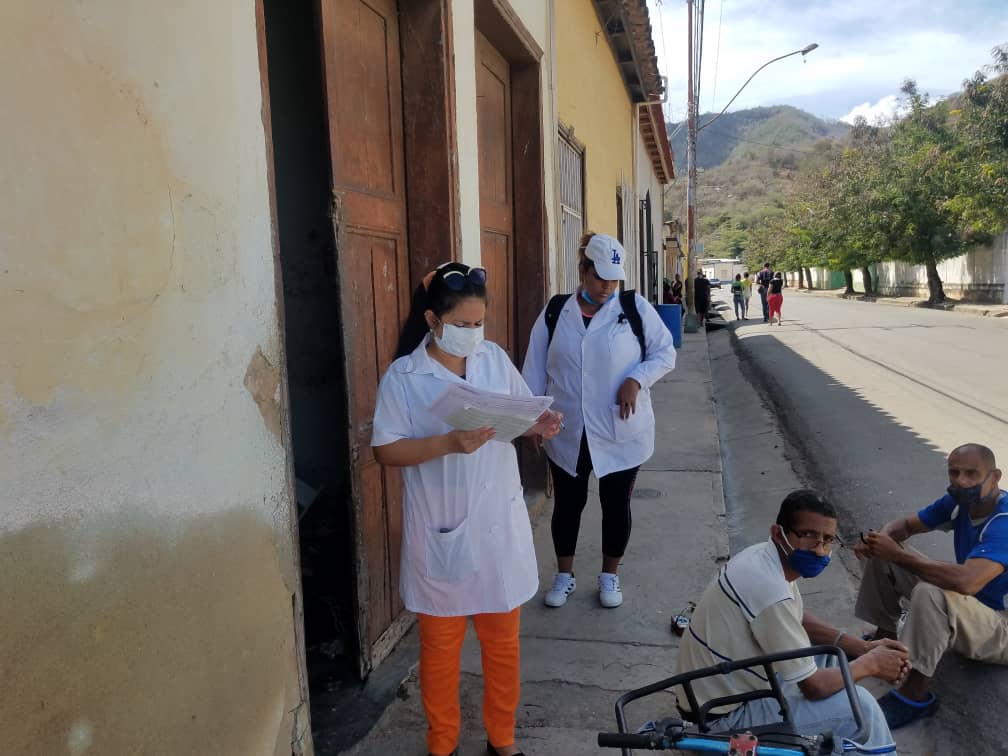 PedroAl32680486's tweet photo. CDI los molinos. Municipio Arismendi Estado Sucre
Cumplimos la indicación de la MMCVEN, pesquisamos El 100% las comunidades del municipio, y seguimos casa a casa en pesquisa activa
#VamosPorMas 
#BarrioAdentro17Aniversario 
#CubaCoopera 
#CubaPorLaSalud 
#CubaSalvaVidas https://t.co/cAyB2TAjuz