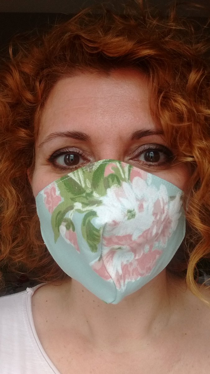 MeggBen's tweet photo. Mascaretes "estiloses", doble tela. Fetes amb dedicació, per a dona, home i infants. Es poden rentar. Si en voleu, MD... #Covid_19 #joemquedoacasa #sostenibles #reutilitzables https://t.co/TW3NuYrP71