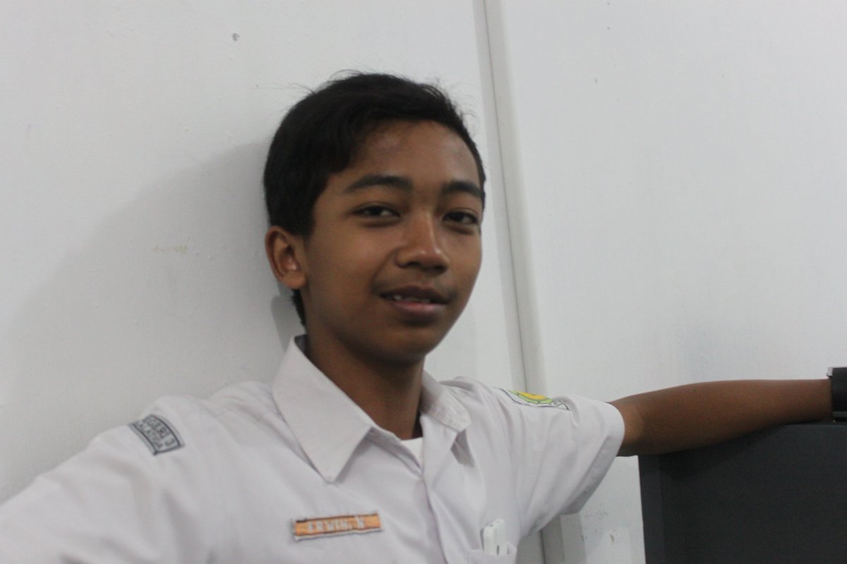 naturalstream5's tweet photo. Selamat berbuka ya gessss!!! https://t.co/fIcX36LL4D