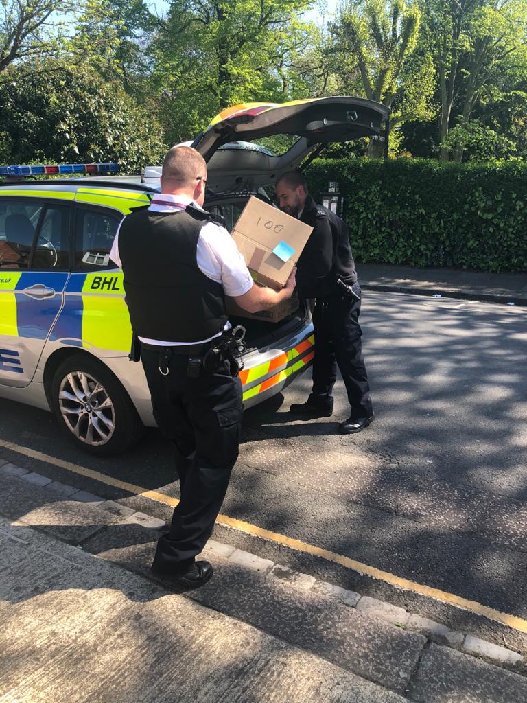 HounslowNWatch's tweet photo. Massive thank you to @MPSHounslow and local volunteers for distributing our visors to frontline staff this week! Hundreds now delivered to @WestMidHospital @HounslowCCG and GP practices. #PrintToProtect

#PSMarkOgunwe
#PSNeilWitcombe
#PSCarlMassey

@lbhpolicingteam
@metpoliceuk https://t.co/S9LVbgx7Ec