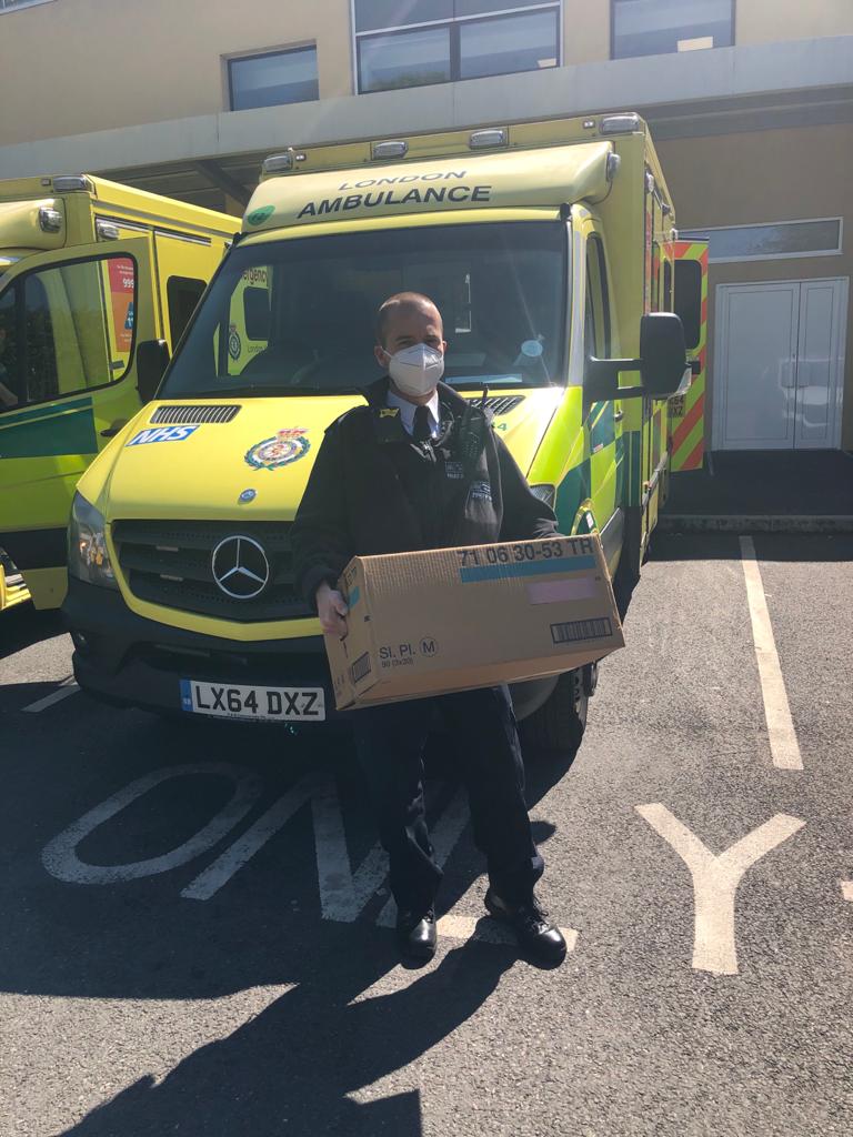HounslowNWatch's tweet photo. Massive thank you to @MPSHounslow and local volunteers for distributing our visors to frontline staff this week! Hundreds now delivered to @WestMidHospital @HounslowCCG and GP practices. #PrintToProtect

#PSMarkOgunwe
#PSNeilWitcombe
#PSCarlMassey

@lbhpolicingteam
@metpoliceuk https://t.co/S9LVbgx7Ec