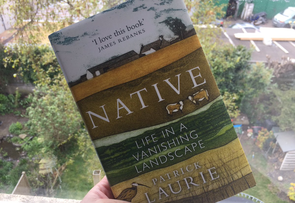 cdundas's tweet photo. Thank you @arina_WTS Thank you @Daphne_Vlastari 

1. Upload the cover of a book, no reason 
2. Nominate 6 people

Nominating @bookyvikki @Kennyf1283 @caronmlindsay @edinhist @shona_pw @DuncMcKay https://t.co/zzKp1OP5t9