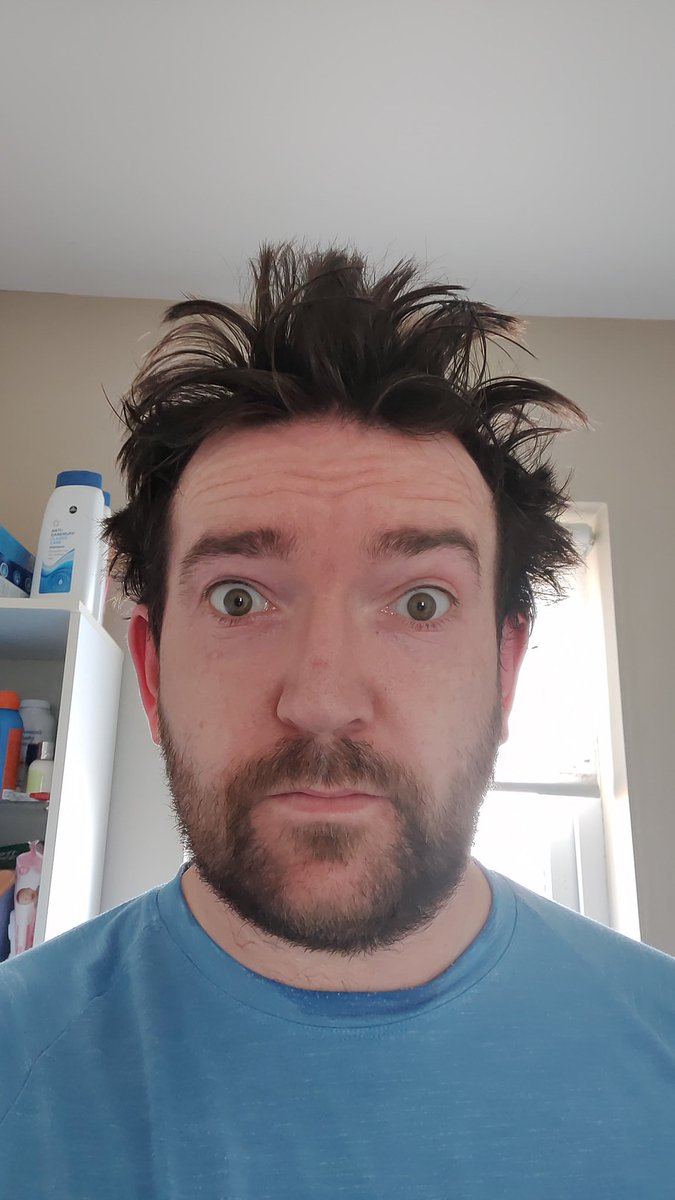 PatByrned's tweet photo. Hot day for running. Need a hair clippers to get rid of this mop. #runfattyrun https://t.co/5zxn87y1Vu