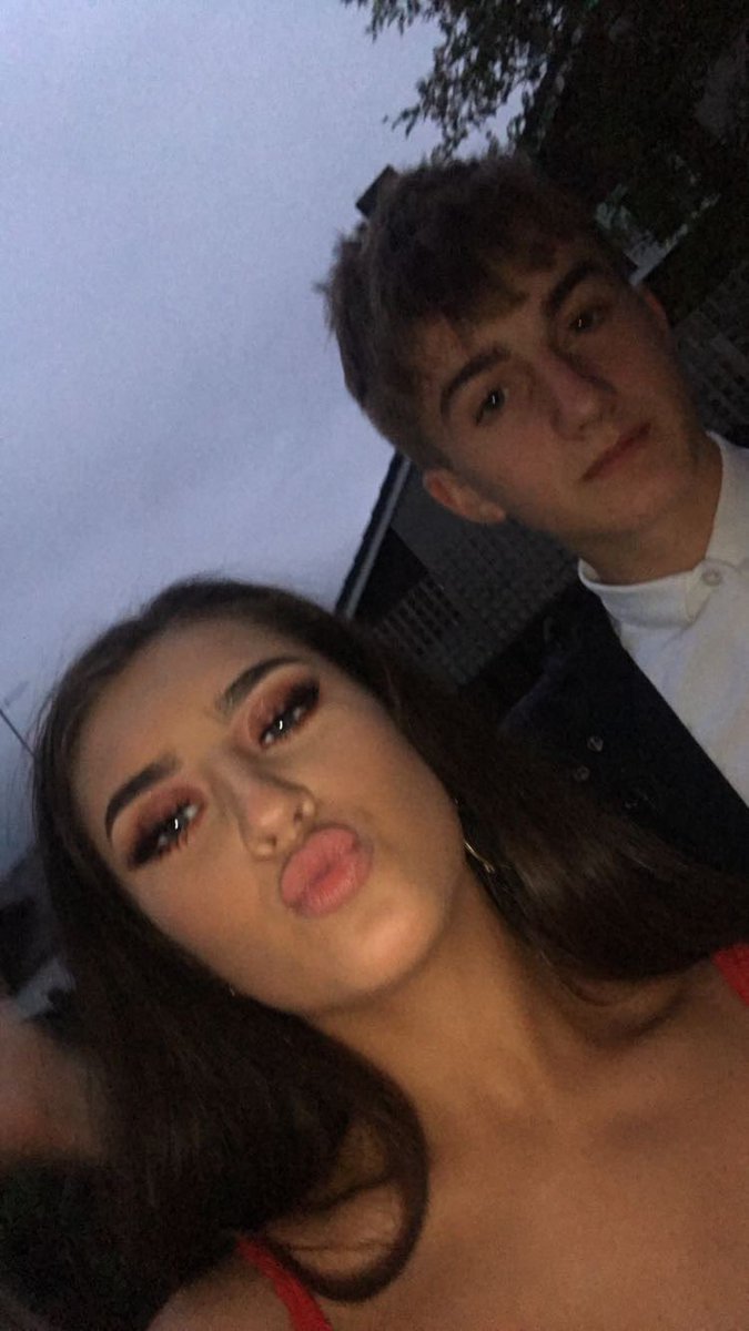 Hannah Unger tweet media