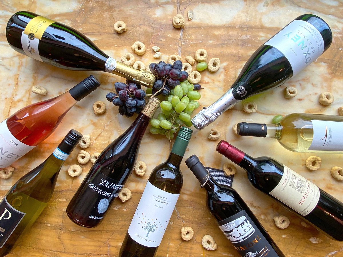 PloughWayDeli's tweet photo. We have a fine &amp; affordable selection of organic, biodynamic &amp; vegan friendly wines to enjoy in your quarantine. One of our favourites is the multi-award winning @oxneyorganicestate clas https://t.co/7tZqAWroVm