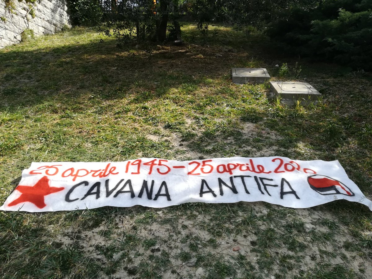 triesteantifa's tweet photo. Il nostro è un arrivederci presto
ancora e sempre nelle strade
ancora e sempre partigiane e partigiani! 

#TriesteAntifa #25aprile https://t.co/jFmBnymbiF