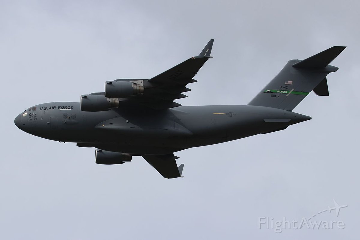 ItaSouthRadar's tweet photo. Due Boeing C-17A Globemaster III si stanno incrociando sui cieli del Nord Barese in questo momento. Il #KAF3229 della #Kuwait Air Force e il #RCH151 dell'#USAF. Entrambi i velivoli procedono alla stessa identica altitudine e velocità di crociera.
https://t.co/JDS6J3TJks https://t.co/aaIMLxYH3S