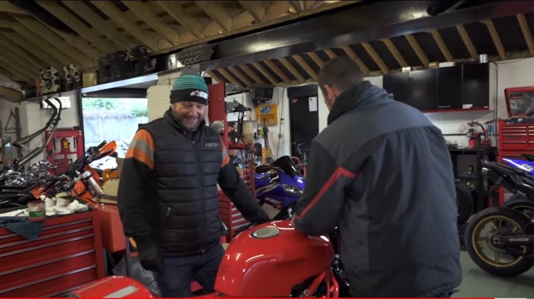 M1keMorg4n's tweet photo. It lives!!! I have adored this series (so far). Brilliant work as always @bikeworldTVshow @JohnatSuperBike 

#Ducati #DesmoRebuild #Project425 https://t.co/Pq7rKHVI8m