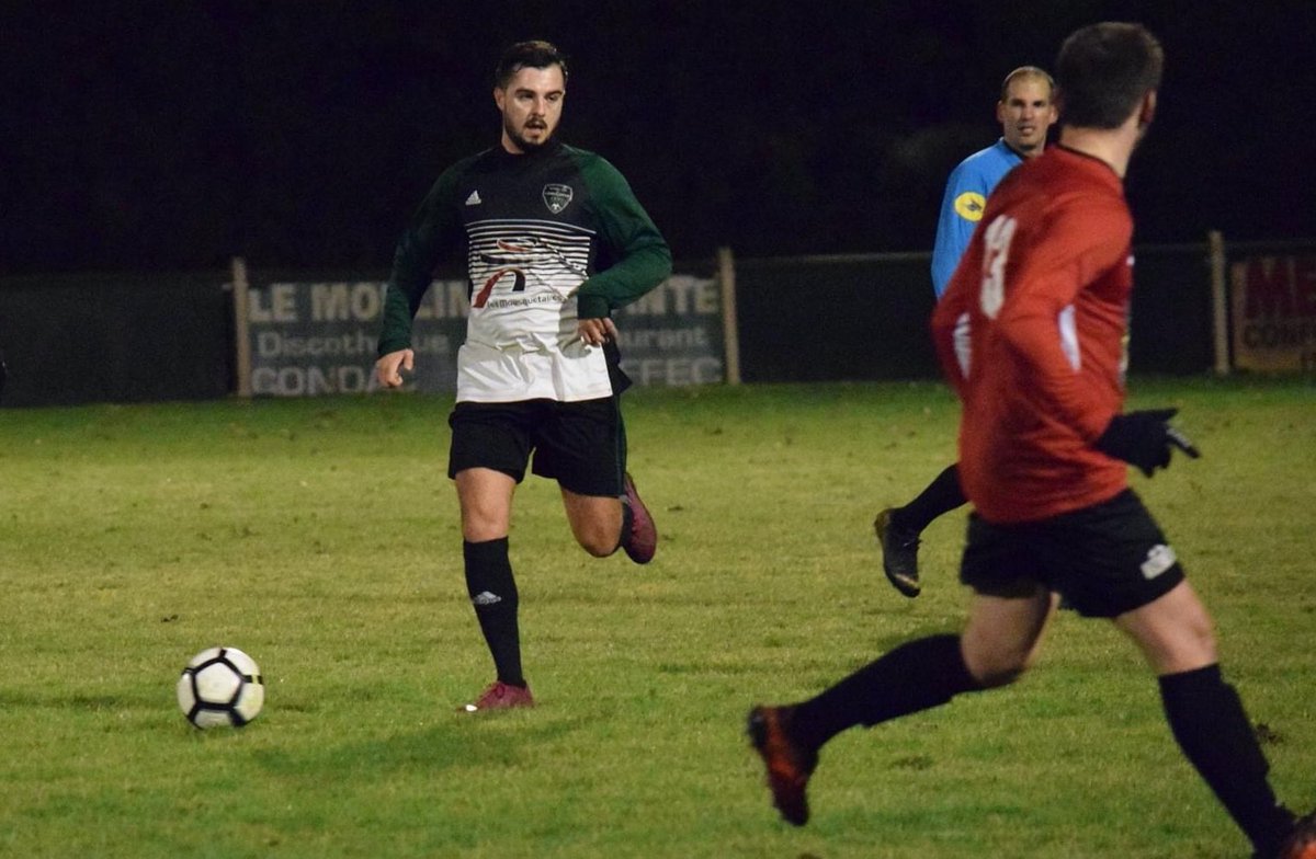 fcconfolentais's tweet photo. 🎙Un jour - Une interview #Interview11 QUENTIN GEMEAU ⚽️
📲 https://t.co/h4wq03PoUt https://t.co/PzKdY4YVge