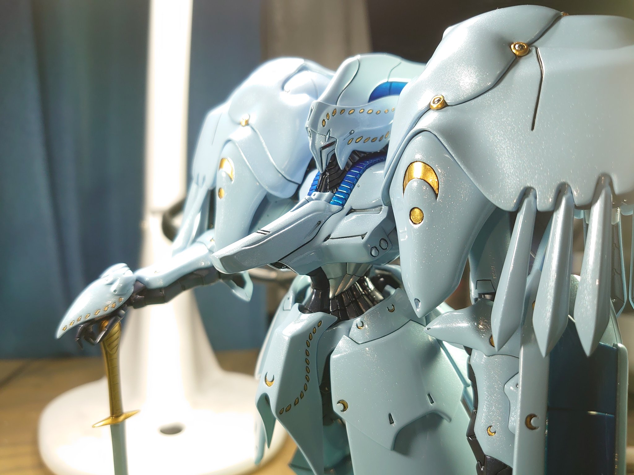 تويتر 四季乃 模型の人 على تويتر ボークス クルマルスビブロス完成しました つや消しの作例が多い中ガッツリ艶ありにしてみました 三日月や米粒みたいなモールドも全て掘り直ししています これでmmの作り方はわかったので以降作るmmは金輪際無稼働で行きます