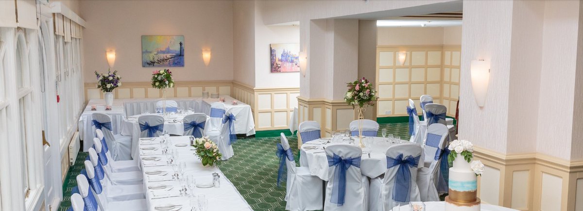 CWM_YSXW's tweet photo. #VenueOfTheDay: Built in 1874 @BirchHotelHH still boasts some of the original features including oak-panelling, a grand staircase, and stained glass windows, and as you enter the hotel, you’re met with a warm and welcoming feeling. https://t.co/DQqEOiIgRP  #weddingvenue #sussex https://t.co/axz8MVYlVM