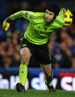 The 2010/11 season saw Chelsea go trophy less. There was a couple of personal milestones for Čech however. On the 7th March, he made his 300th appearance for the club, facing Blackpool which saw the blues win 3-1.He was also awarded the Chelsea Player of the Year award.