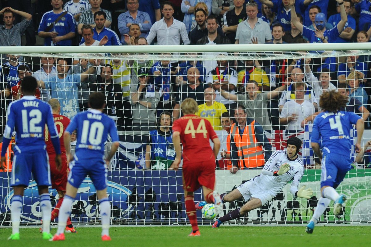 Later on he marked his 250th league appearance for Chelsea with a clean sheet, in a 0-0 draw against Tottenham.After helping Chelsea reach the champions League Final, Chelsea faced Bayern Munich. In extra-time and Čech was the hero, saving a penalty against Robben.