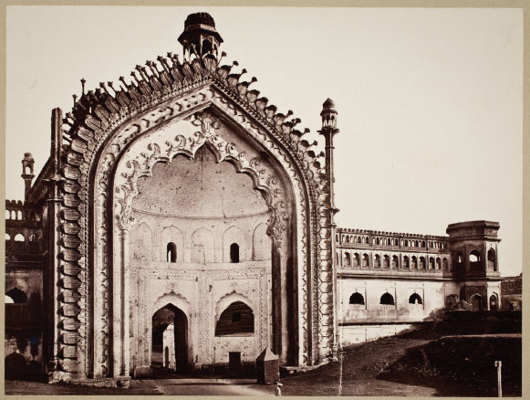 He also made Rumi Darwaza <Current Symbol>, while it was named after the Turkish capital it faced – Roum – by natives of India. Folk like P.N. Oak will comically argues that it was the Islamic twist given to its ancient name Rama Dwar named after the divine Ramayanic hero Rama.