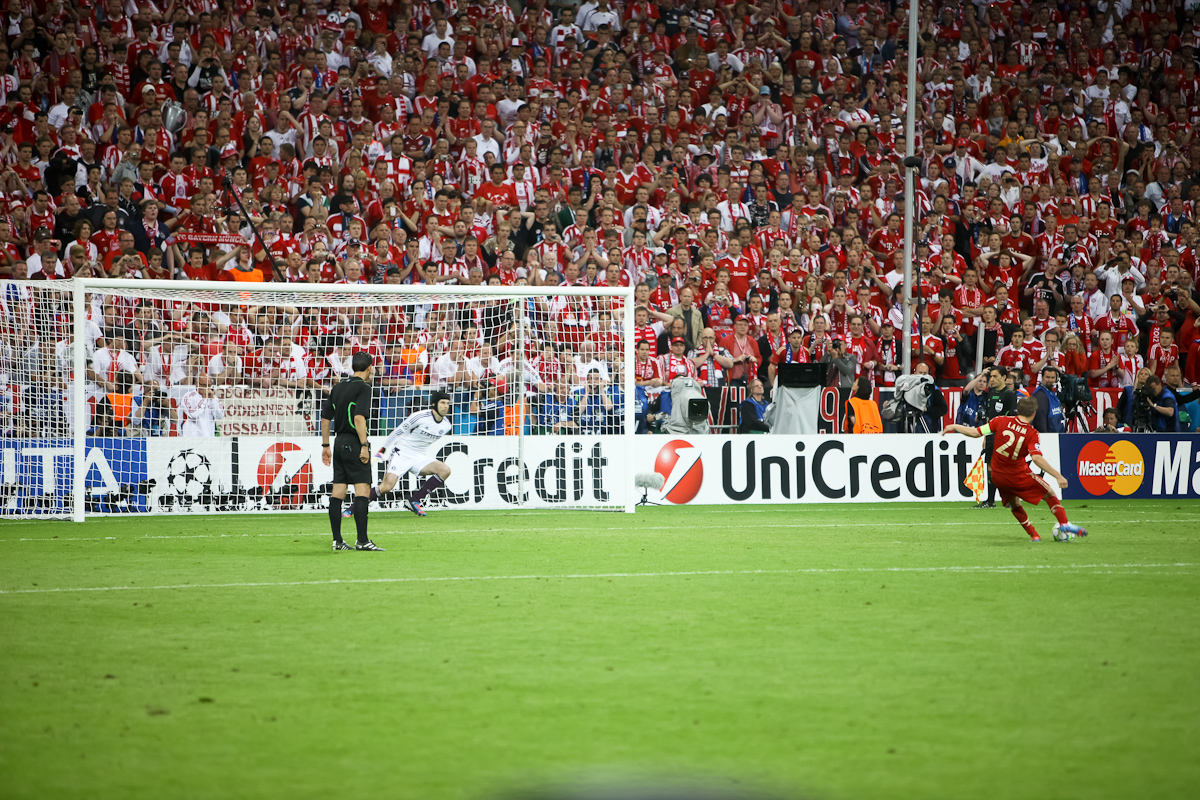 In the penalty-shootout, he was once again the hero, saving two and helping win his & Chelsea's first Champions League!Prior to winning the CL, they won the FA Cup, beating Liverpool 2-1. Čech famously saved Carroll's powerful header, pushing it onto the underside of the bar.