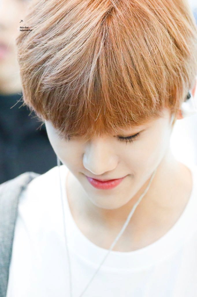 Na jaemin& #39;s beautiful eyelashes; a thread