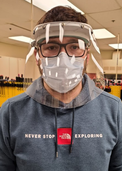 Protolabs's tweet image. We're proud to partner with @NidecMotorCorp,  a major motor/control manufacturer, to expedite production of #injectionmolded parts for 1,000 reusable face shields it will  donate to healthcare workers to help prevent the spread of COVID-19 #ProtolabsPROUD #fightcovid19 #madeinUSA