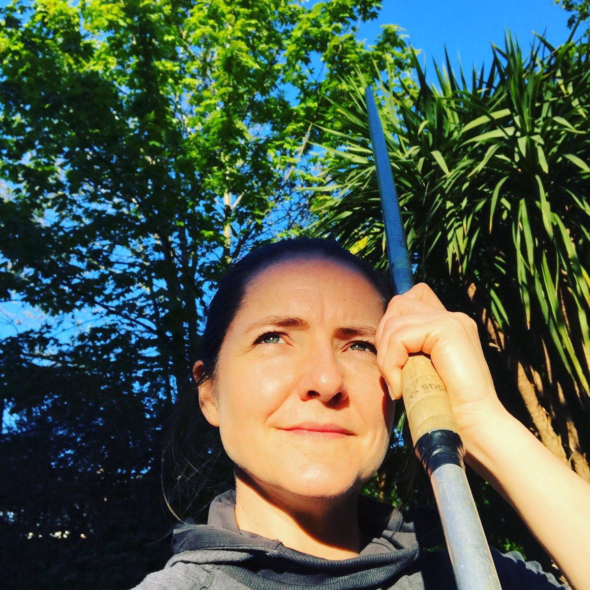 Being ‘at one with my spear’ ahead of my (very silly but worthwhile) #twopointsixchallenge of ‘running 2.6 miles whilst throwing my first javelin challenge’ Prizes for donations (however small!). Link: uk.virginmoneygiving.com/fundraiser-dis… All for <a href="/runforron/">Ron Pickering Fund</a> 🚀🏃🏻‍♀️#letsseeifirememberhowtodothis