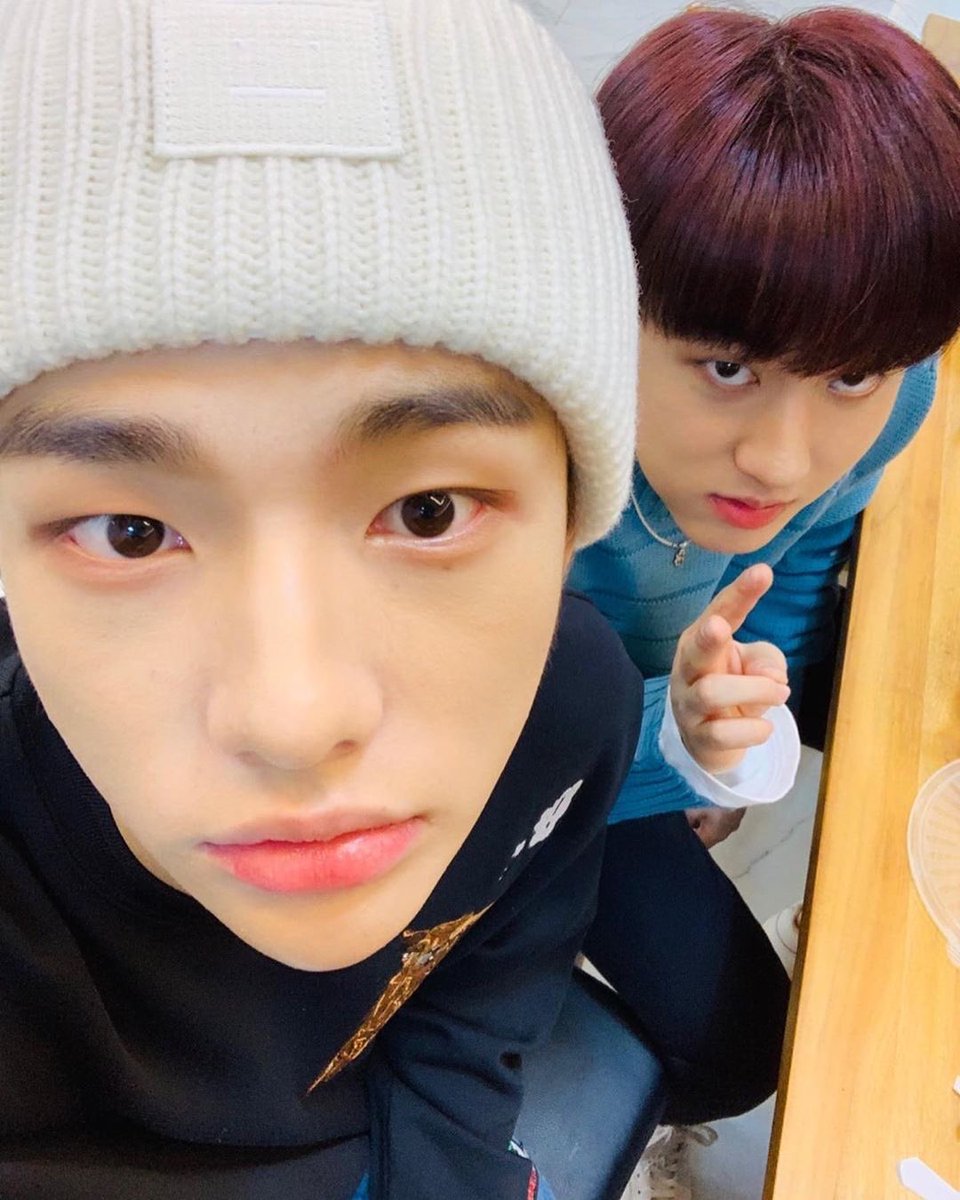 in reality you’re third wheeling hyunjin and changbin pt 2