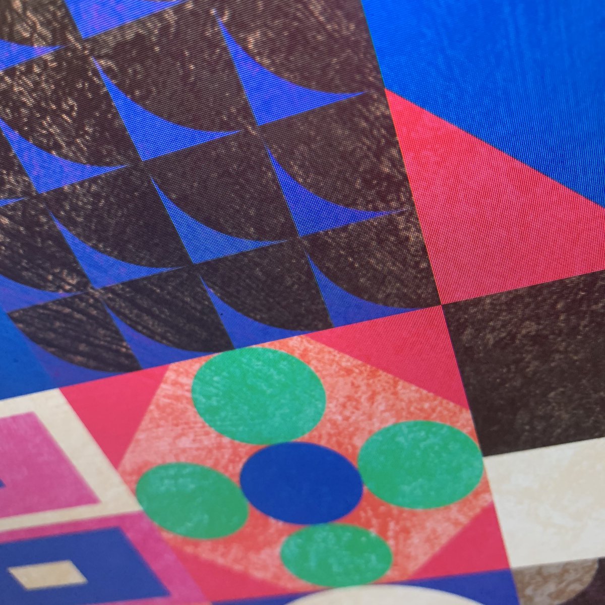 jamesenjoyrelax's tweet image. Few work in progress snaps of a new geometric pattern based design for the #enjoyrelaxstore 😊
.
.
#pattern #patterndesign #patternmaking #graphicdesign #graphic #graphicart #shapes #chequer #art #framedart #interiordesign #home #homedecor #workinprogress #wip #screenshots