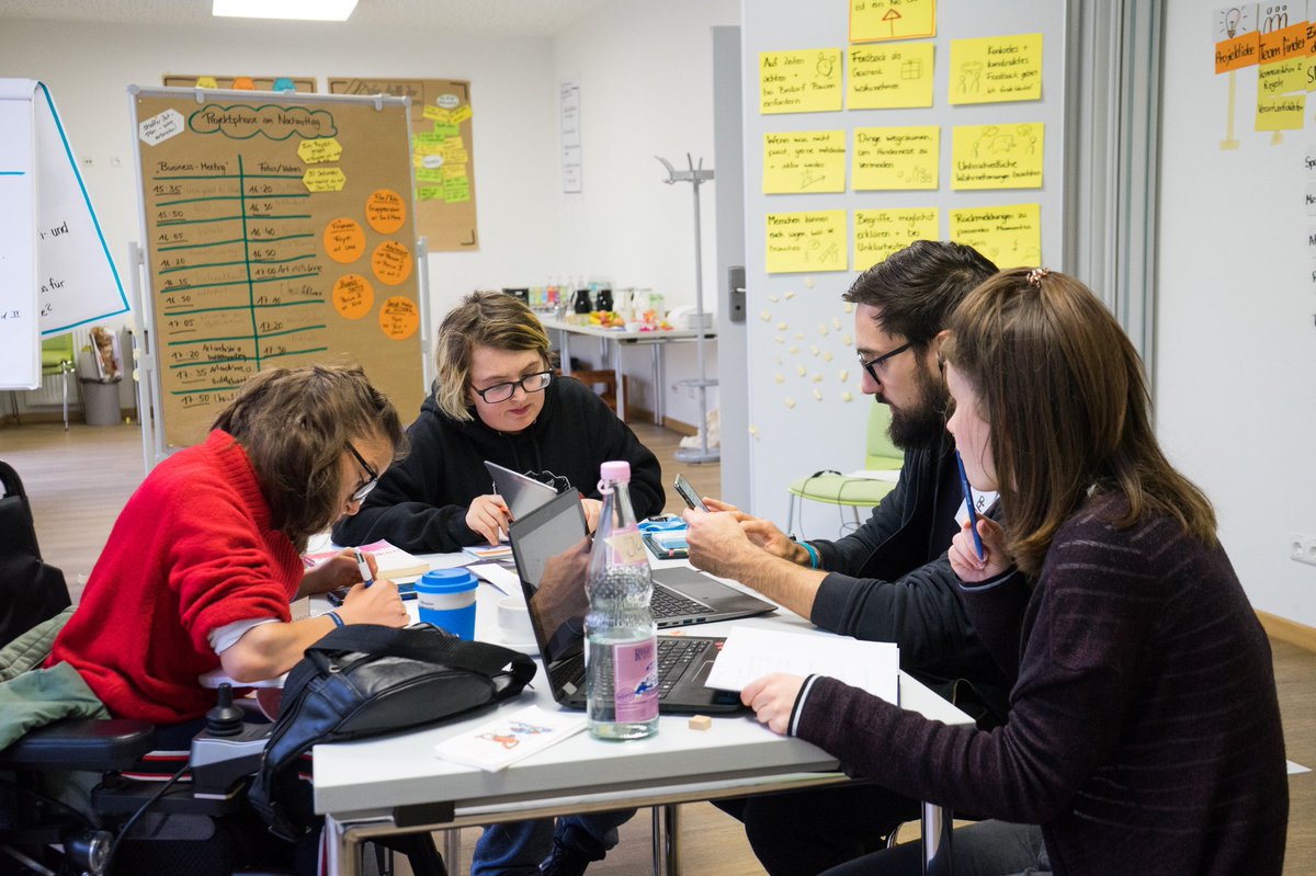 meinEngagement's tweet photo. Weiter geht es mit ein paar Bildern von unseren Projektmacher*innen Tagen 2019. #DeinDing @aktion_mensch 
B! https://t.co/y4ODlPNMPN