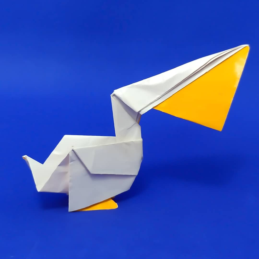 valoros_origami's tweet photo. Origami Pelican (*I think you will like 😉)
https://t.co/P0khJ48aUA #valoros #valorosorigami #valorosspecials #origami #origamiart #paper #paperfolding #art #tutorial #lockdown #quarantine #pelican #bird #origamibird #art #artist #Covid_19 https://t.co/U3vm7zXgBq