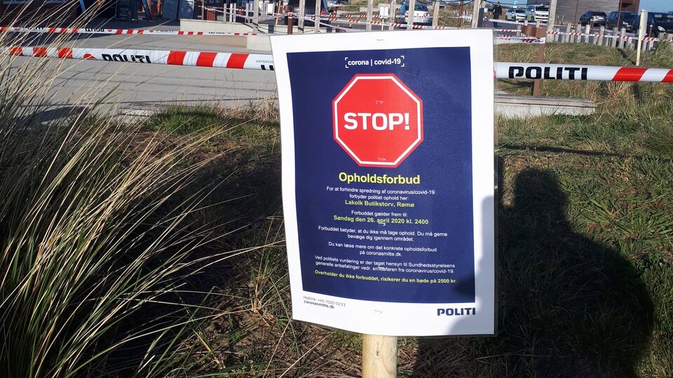 tv2newsdk's tweet photo. Butikscenter er som det første sted blevet ramt af opholdsforbud https://t.co/BXwPvjn0YX https://t.co/zk7ffIAlaw