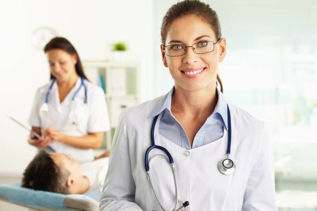 HaneBrandy's tweet photo. Where To Buy A Stethoscope Near Me? https://t.co/Ky756n4kCg @healthbes @HaneBrandy. You will find yourself surrounded by so many options, and you will not know what stethoscope to buy 🎓 https://t.co/7PY5XV2E2O