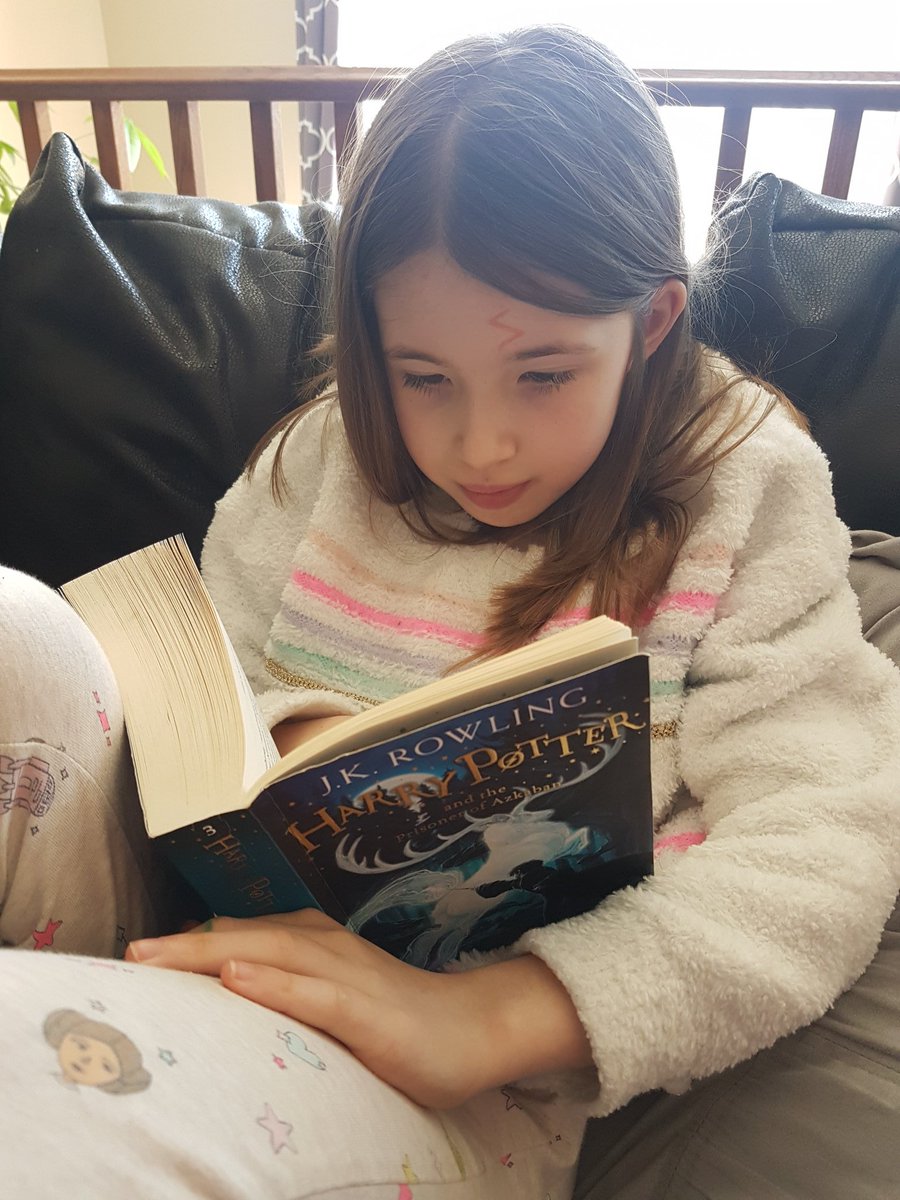 MeghanWubs's tweet photo. @RochCarrierES Harry Potter of course! https://t.co/Pd9ppeJoY2