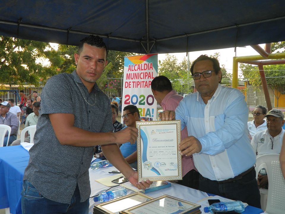 #Recocimientos | El Gobierno Municipal de Tipitapa en sesión especial entregó valiosos reconocimientos especiales a atletas que nos han representado y obtenido medallas en las diversas disciplinas dentro y fuera del país y promotores del deporte en el municipio de Tipitapa.